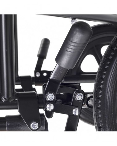 La silla de acero plegable de TotalCare PC-21 es resistente, robusta y fácil de plegar, soporta hasta 120 kg de peso.