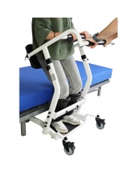 Silla para traslado de pacientes con ruedas direccionales y frenos de seguridad