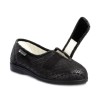Calzado cerrado SAND ARLEQUIN de color negro con diseño de rejilla, sin costuras, con velcro de ajuste para pie diabético.