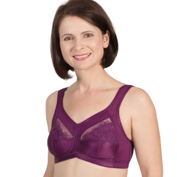 Sujetador para prótesis Femina Confort 511 de encaje, copa dividida en 3 partes, sin aros y tirantes acolchados.