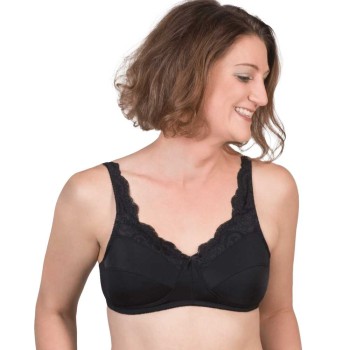 Sujetador para prótesis Front Lace 101 de microfibra con encaje, copa moldeada y tacto natural.