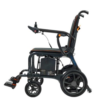 Silla de ruedas eléctrica Libercar Vera ultraligera de fibra de carbono plegable.