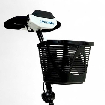 Scooter eléctrico compacto Libercar Alfa con pantalla digital y llave NFC.