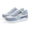 Zapato deportivo casual para mujer en color azul/verde con perforaciones transpirables