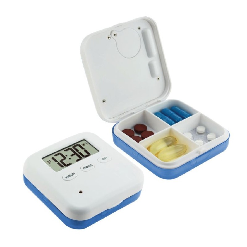 Pastillero diario electrónico de bolsillo con pantalla retroiluminada y cuatro compartimentos numerados.