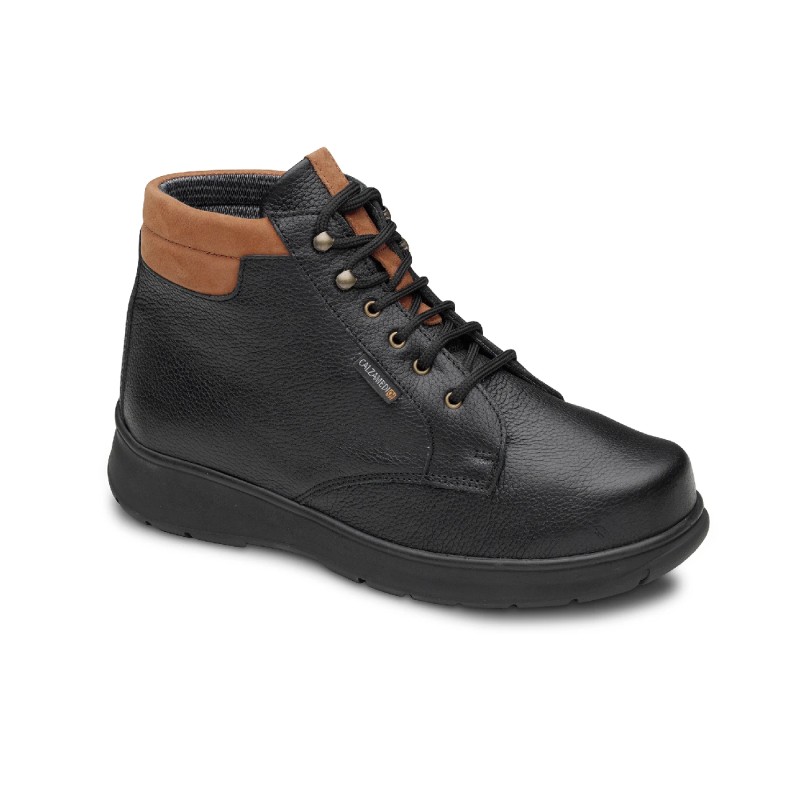 Botas ortopédicas elegantes para hombre Calzamedi de vestir adaptadas para pie diabético.