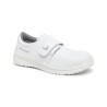 Zapato sanitario profesional Eir con cierre de velcro en color blanco.
